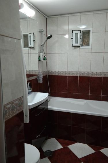 Berceni-5min Aparatorii Patriei,decomandat,parcare ADP,etaj 4/4!liber 01.10! - 8