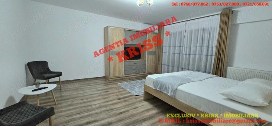 Apartament cu 4 camere decomandat în Central