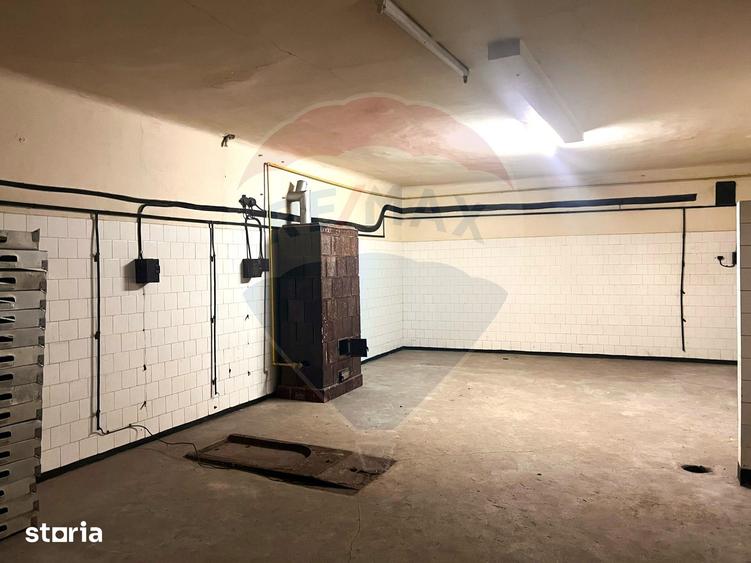 Spațiu comercial, de 299 mp, în Centrul Istoric