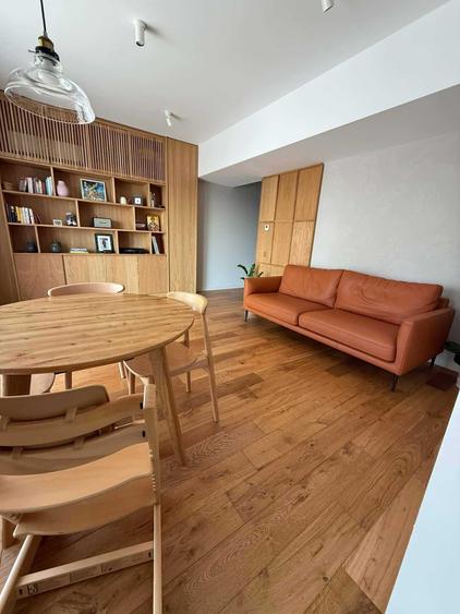 Apartament cu 3 camere semidecomandat în Cotroceni