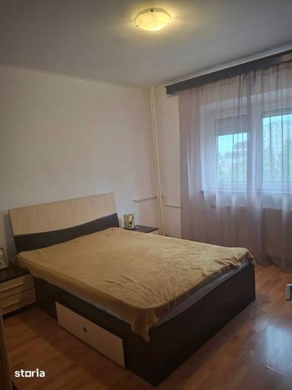 Apartament cu 3 camere decomandat, mobilat în Rahova