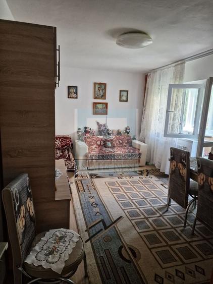 Apartament cu 2 camere decomandat în Craiter