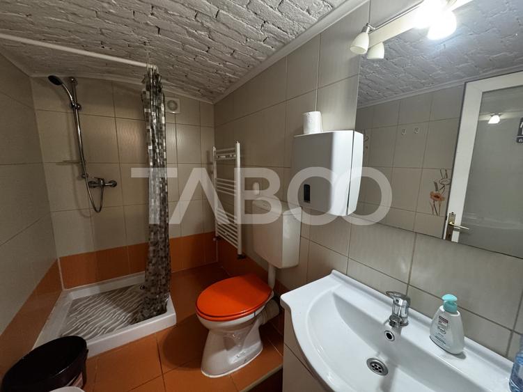 Spațiu comercial, de 85 mp, în Central
