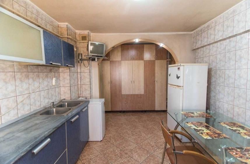 Apartament cu 2 camere decomandat în Trivale