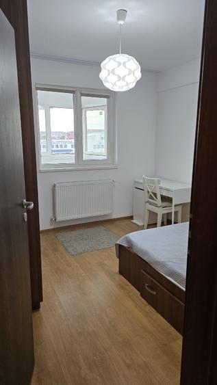 Apartament cu 2 camere decomandat, mobilat în Central