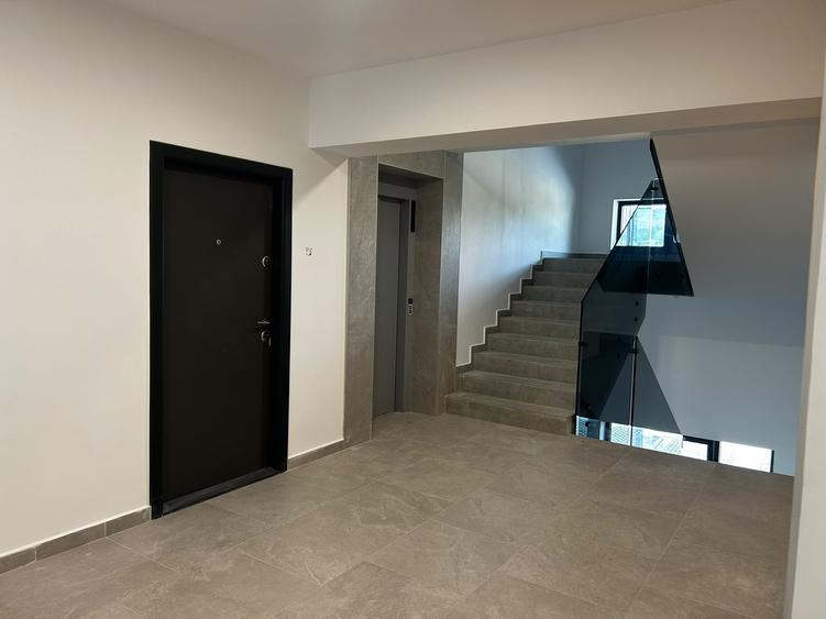 Apartament cu 2 camere decomandat în Sud