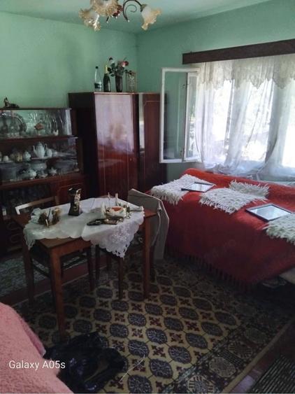 Casă cu 2 camere cu Teren 472 Mp în Stânceni