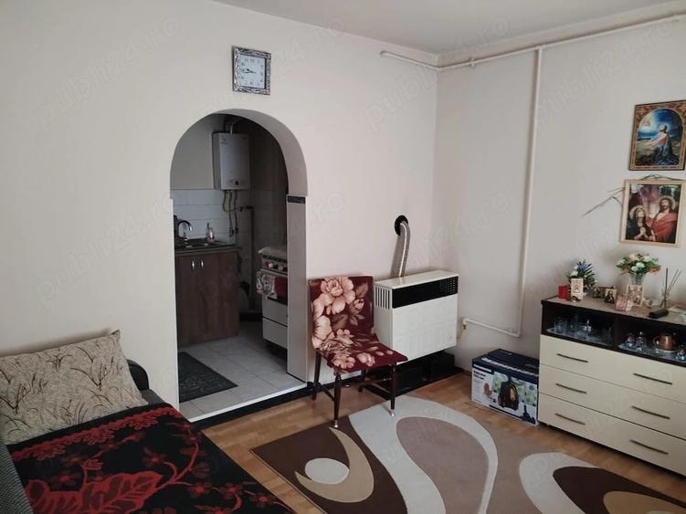 Casă cu 3 camere cu Teren 110 Mp în Cristian