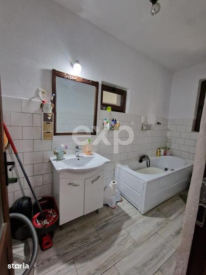 Casă cu 4 camere cu Teren 1200 Mp în Răzvad