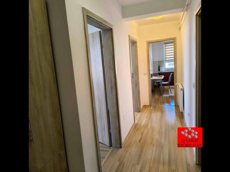 Apartament cu 2 camere decomandat în Tractorul