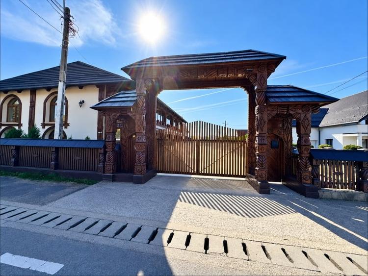 Casă individuală cu 6 camere cu Canalizare în Baia Sprie