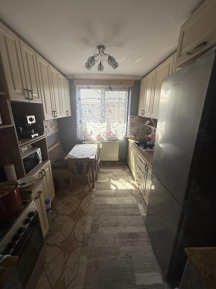 Apartament cu 2 camere decomandat în Livada