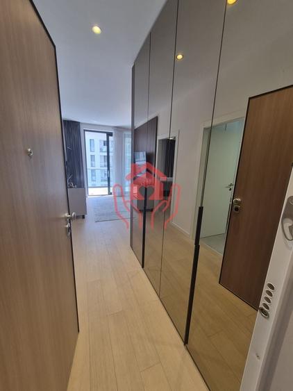 Apartament cu 2 camere semidecomandat, mobilat în Băneasa