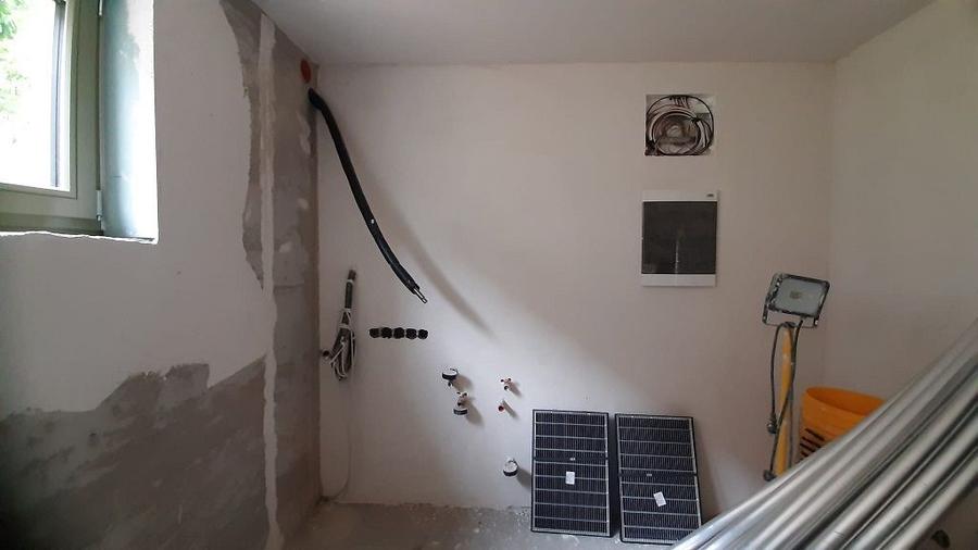Casă individuală cu 4 camere cu Canalizare în Dâmbul Rotund