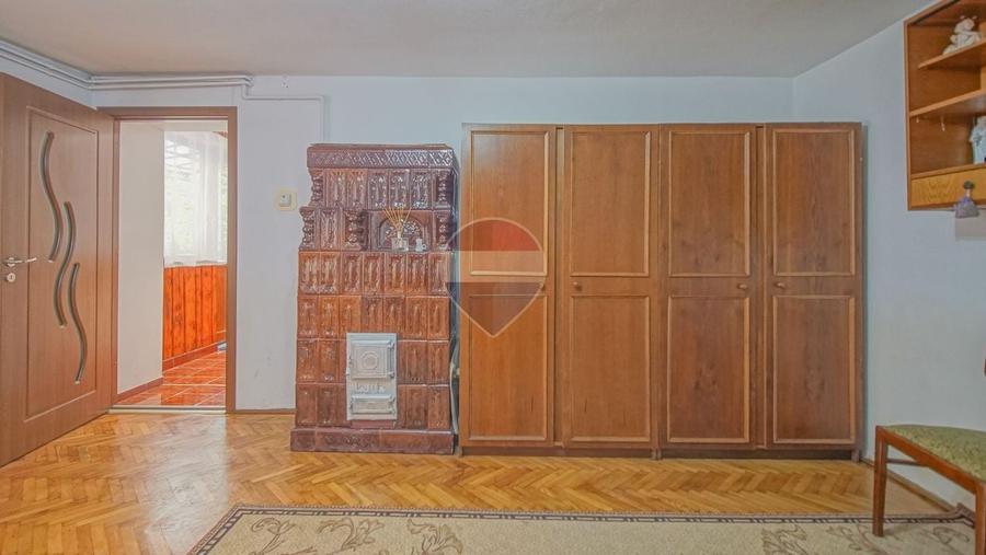 Casă individuală cu 5 camere cu Teren 1555 Mp în Satulung