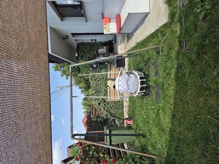 Casă cu 4 camere cu Teren 250 Mp în Tunari