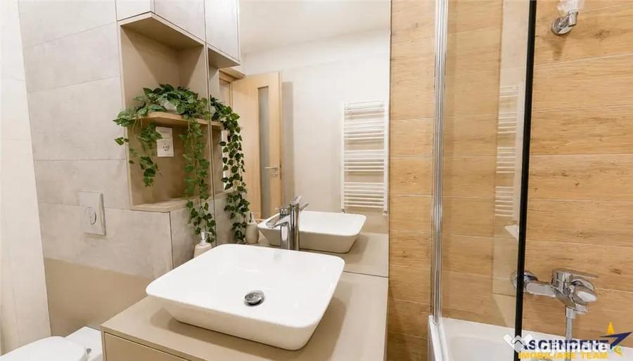 Apartament cu 2 camere decomandat în Central