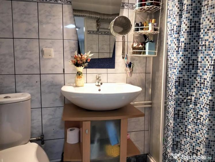 Casă cu 3 camere în Colentina