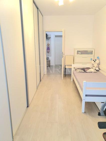 Apartament cu 3 camere decomandat, mobilat în Bună Ziua