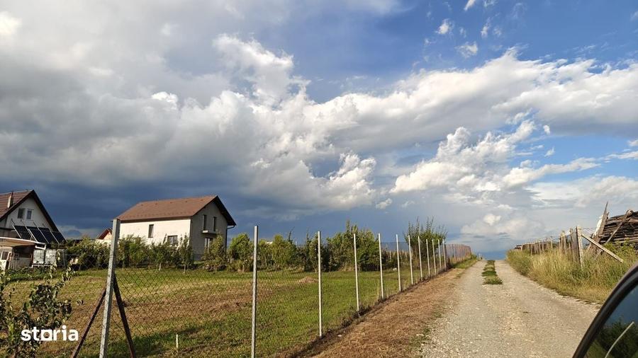 Teren de 884 mp, în Central