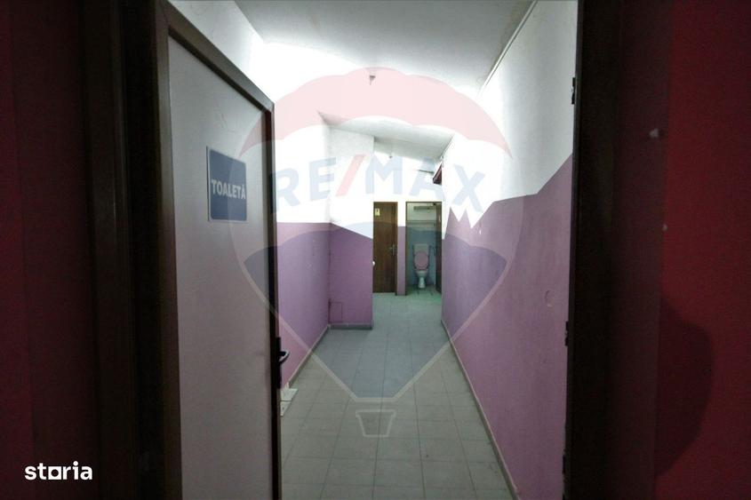 Spațiu comercial, de 400 mp, în Central