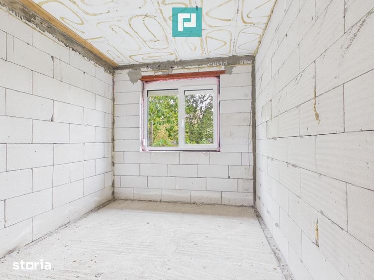 Casă cu 3 camere cu Teren 1237 Mp în Central