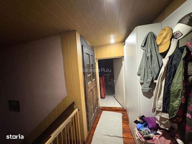 Apartament cu doua camere de vanzare in Piata Sfatului