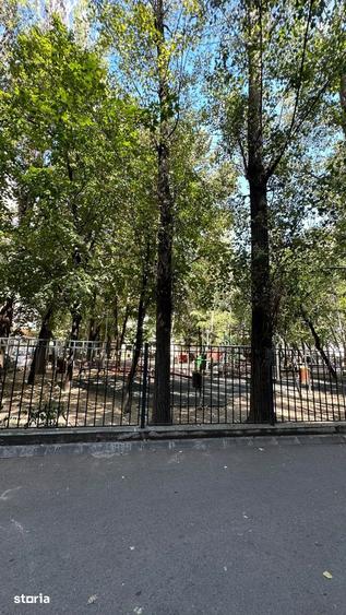 Apartament cu 2 camere, mobilat în Gara de Nord
