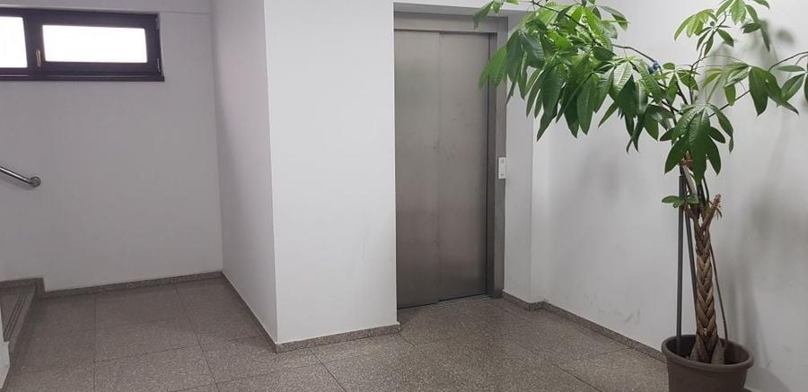 Apartament cu 2 camere decomandat, mobilat în Prelungirea Ghencea