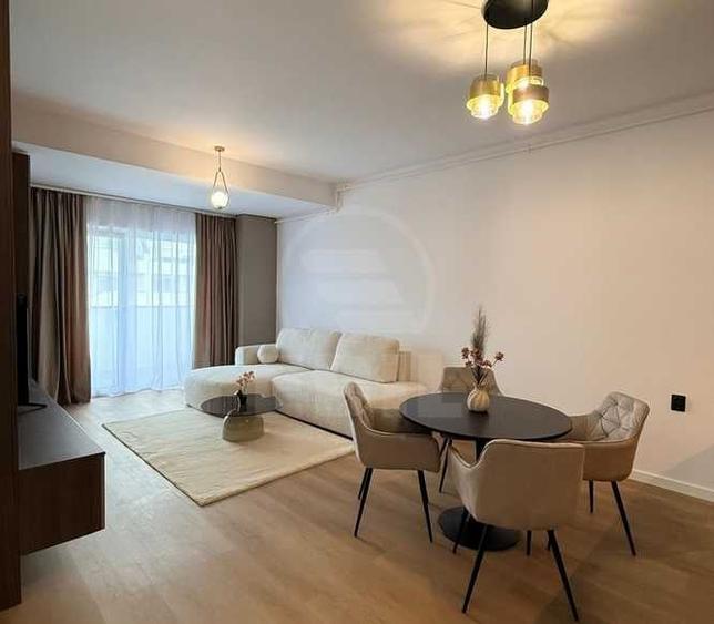 Apartament cu 2 camere semidecomandat în Florești