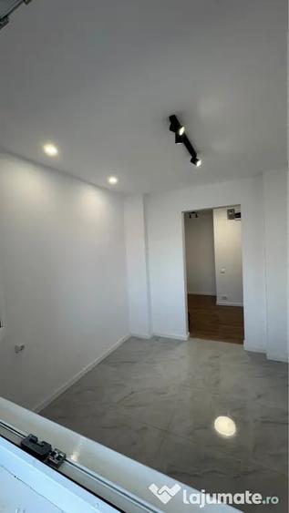 Apartament cu 3 camere decomandat în Ștefan cel Mare