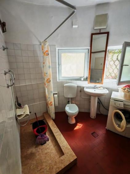 Apartament cu 3 camere semidecomandat în Grădina Icoanei