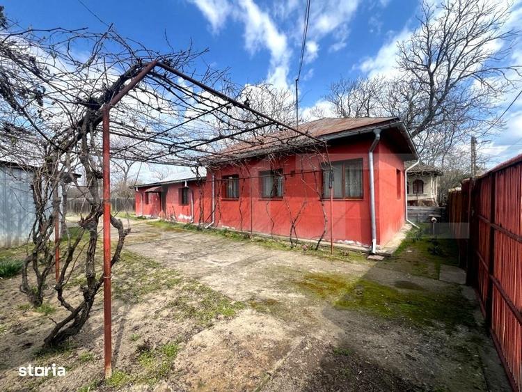 Casă cu 4 camere cu Teren 2000 Mp în Rovine