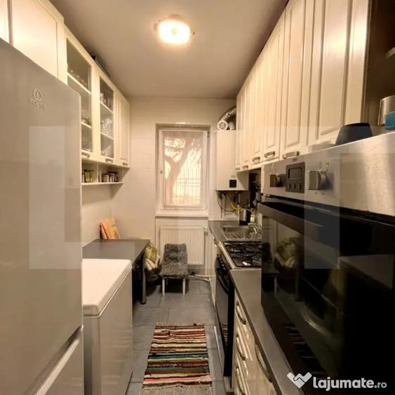 Apartament cu 2 camere semidecomandat în Central
