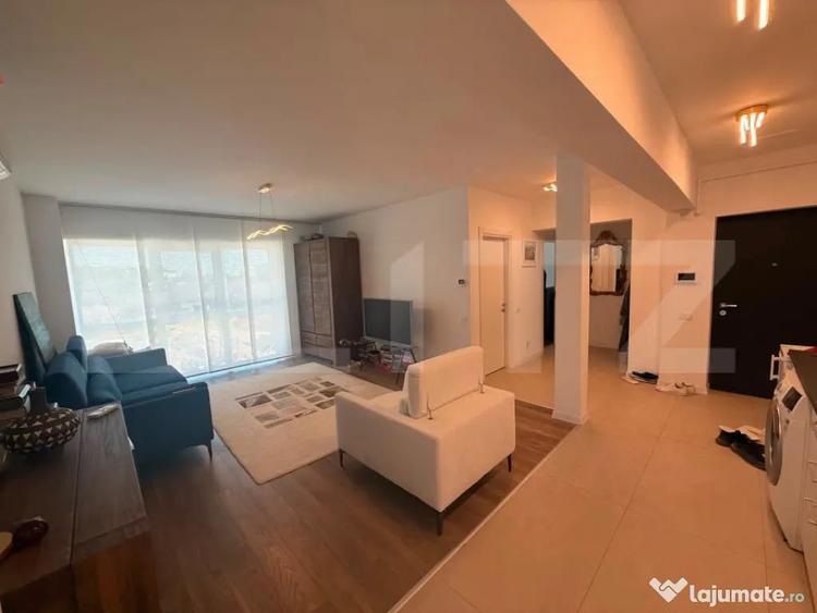 Apartament cu 2 camere semidecomandat în Aroneanu