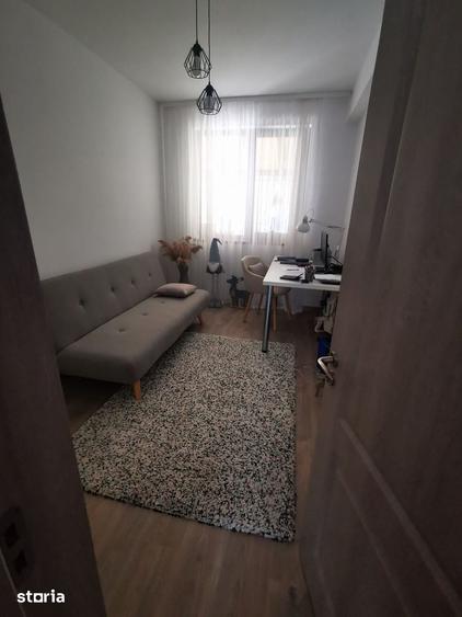 Casă cu 4 camere cu Teren 180 Mp în Central