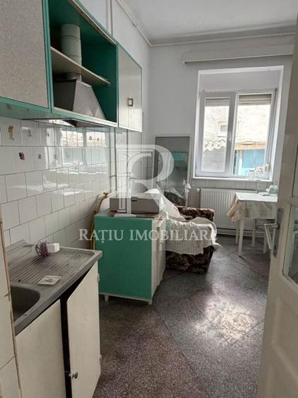 Birou, de 100 mp, în Central