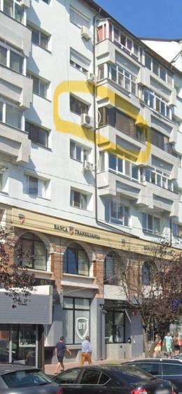 Apartament cu 4 camere decomandat, mobilat în Central