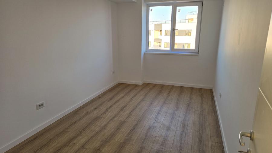 Apartament cu 4 camere decomandat în 1 Decembrie 1918