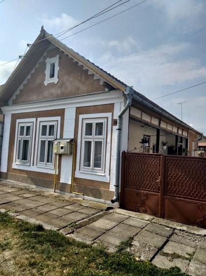 Casă cu 3 camere în Exterior Vest