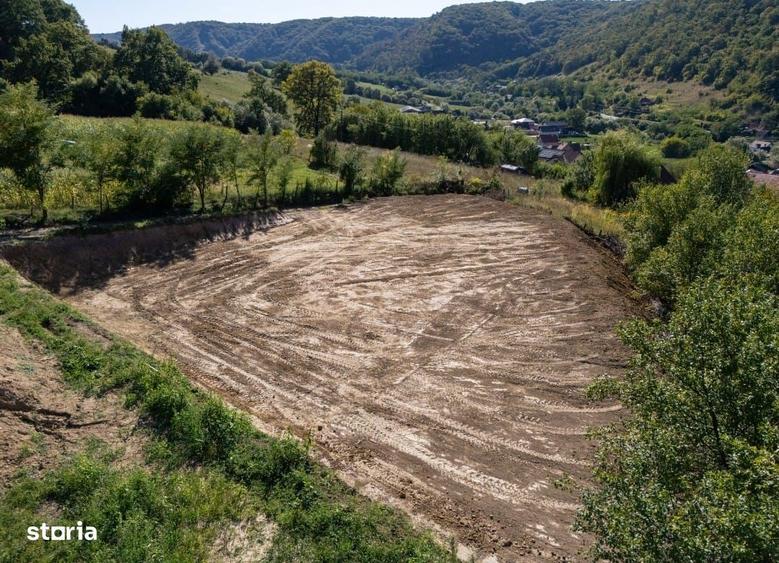 Teren de 1450 mp, în Central