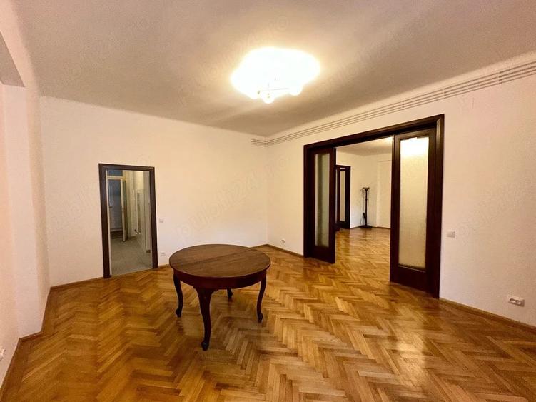 Apartament cu 4 camere decomandat în Grădina Icoanei