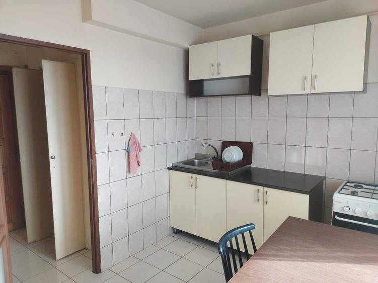 Apartament cu 2 camere nedecomandat în Brâncoveanu