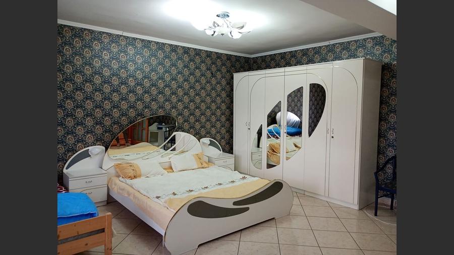 Casă cu 11 camere cu Canalizare în Mazepa 2