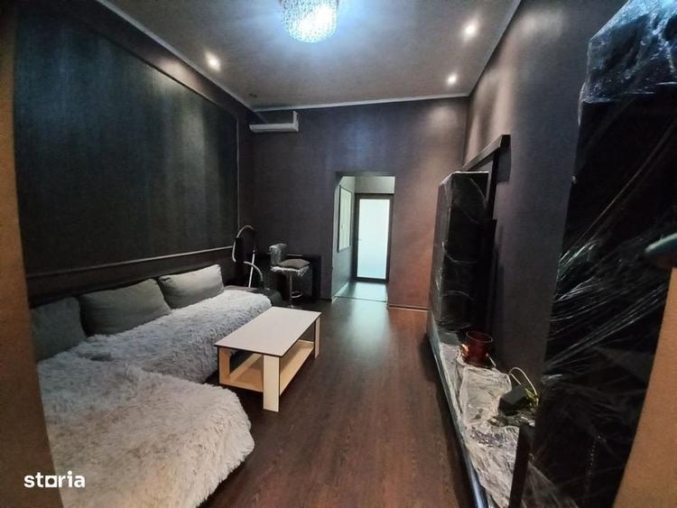 Apartament cu 3 camere în Traian