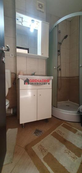 Apartament cu 2 camere decomandat în Gemenii