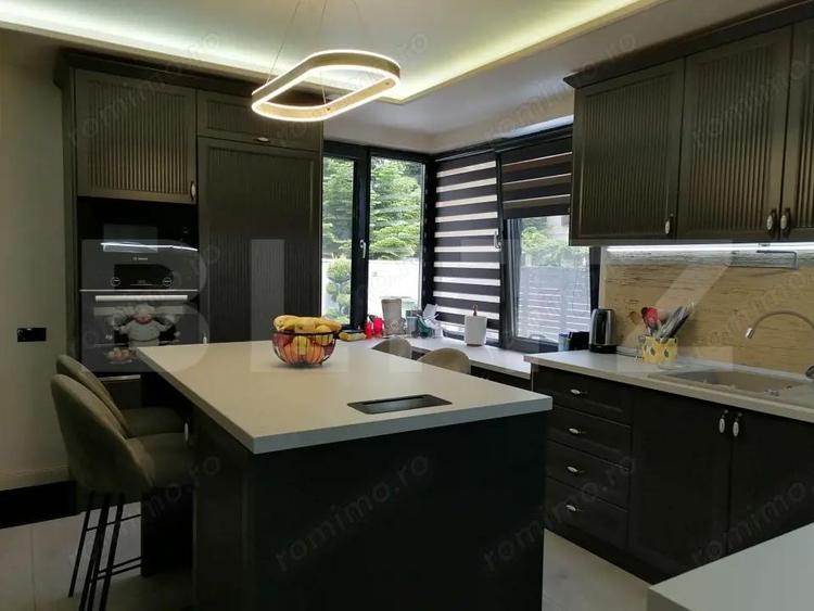 Casă cu 5 camere cu Teren 600 Mp în Valea