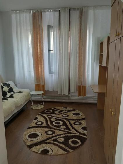 Garsonieră decomandată în Zimbru