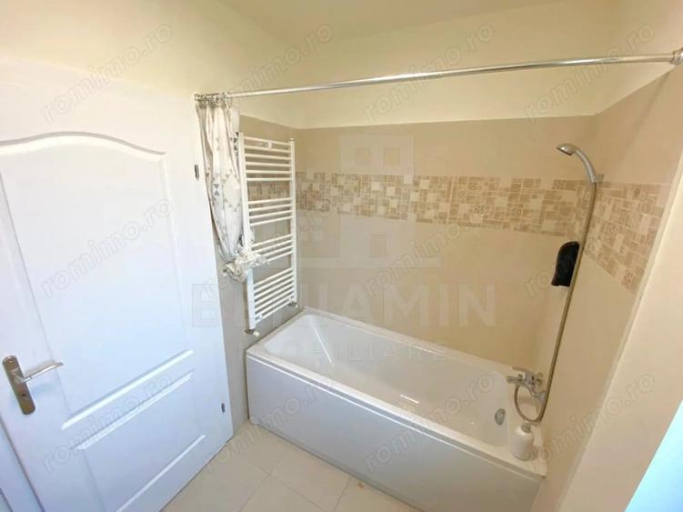 Apartament cu 3 camere semidecomandat în Central