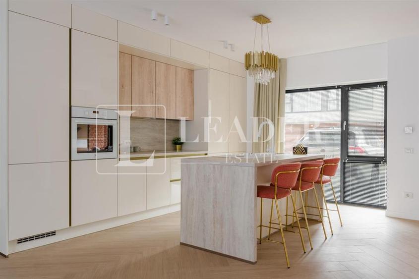 Duplex cu 5 camere cu Canalizare în Pipera